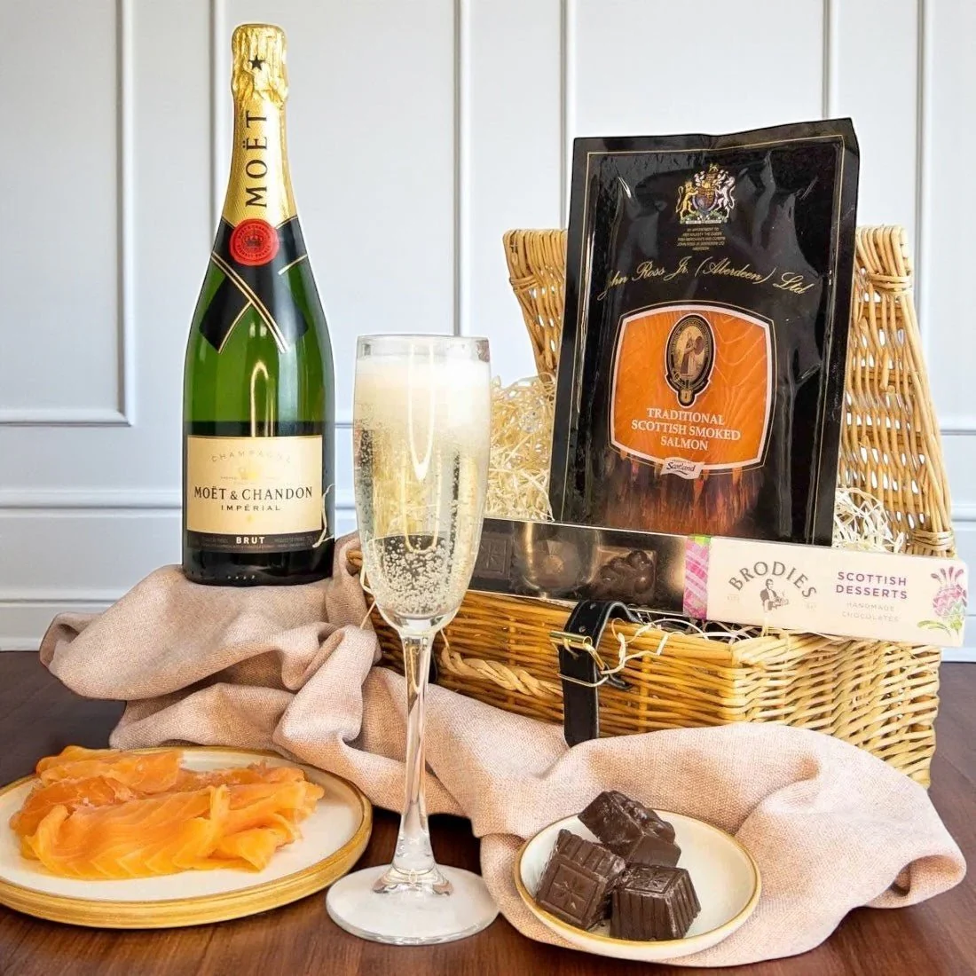 Champagne, Smoked Salmon & Chocolate Gift Hamper