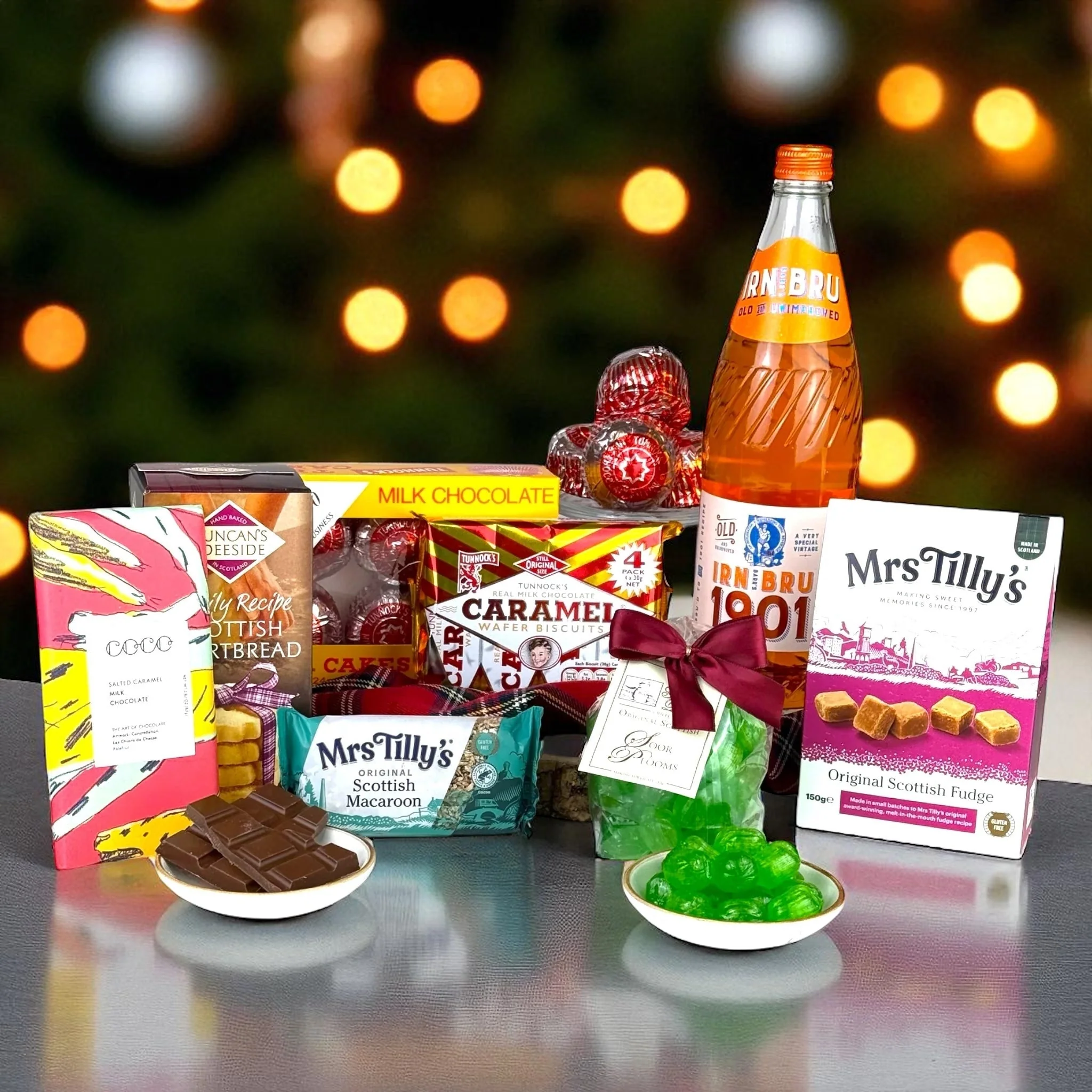Wee Yin Christmas Treats Box